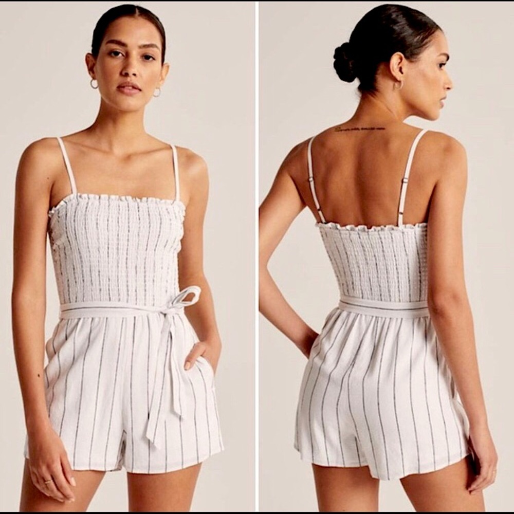 ✨NWT✨Abercrombie & Fitch Striped Romper